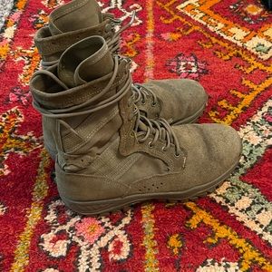 Belleville Coyote Combat Boots